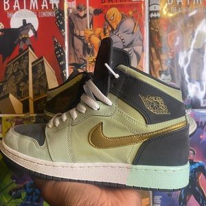 Jordan 1 High Mint Foam